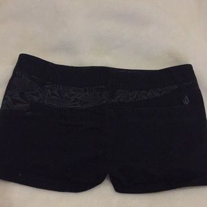 Volcom size 0 shorts